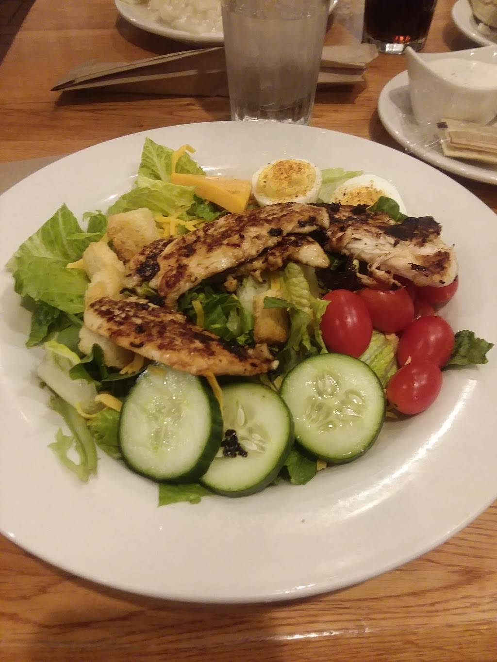 Cracker Barrel Old Country Store | restaurant | 606 S Watson Rd, Buckeye, AZ 85326, USA | 6234740008 OR +1 623-474-0008