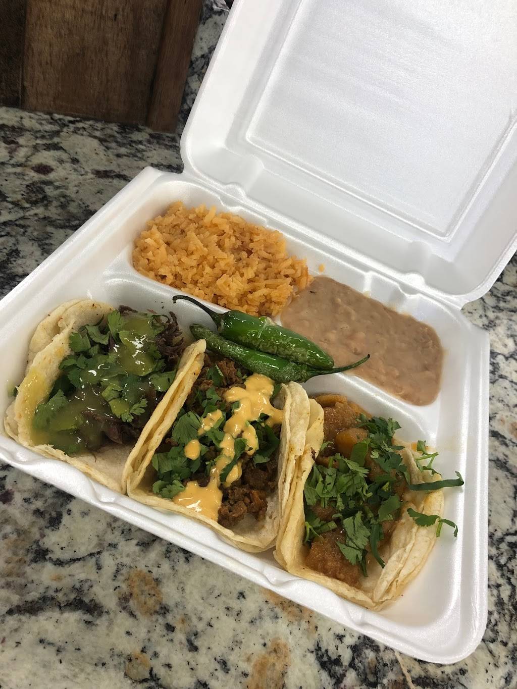 Taco Chon | restaurant | 4900 Western Center Blvd, Haltom City, TX 76137, USA | 8172137455 OR +1 817-213-7455