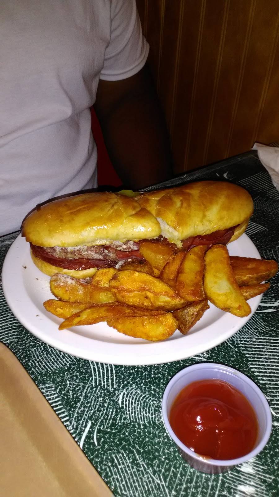 Linneys Pizza | meal takeaway | 717 E Main St, Frankfort, KY 40601, USA | 5028754685 OR +1 502-875-4685