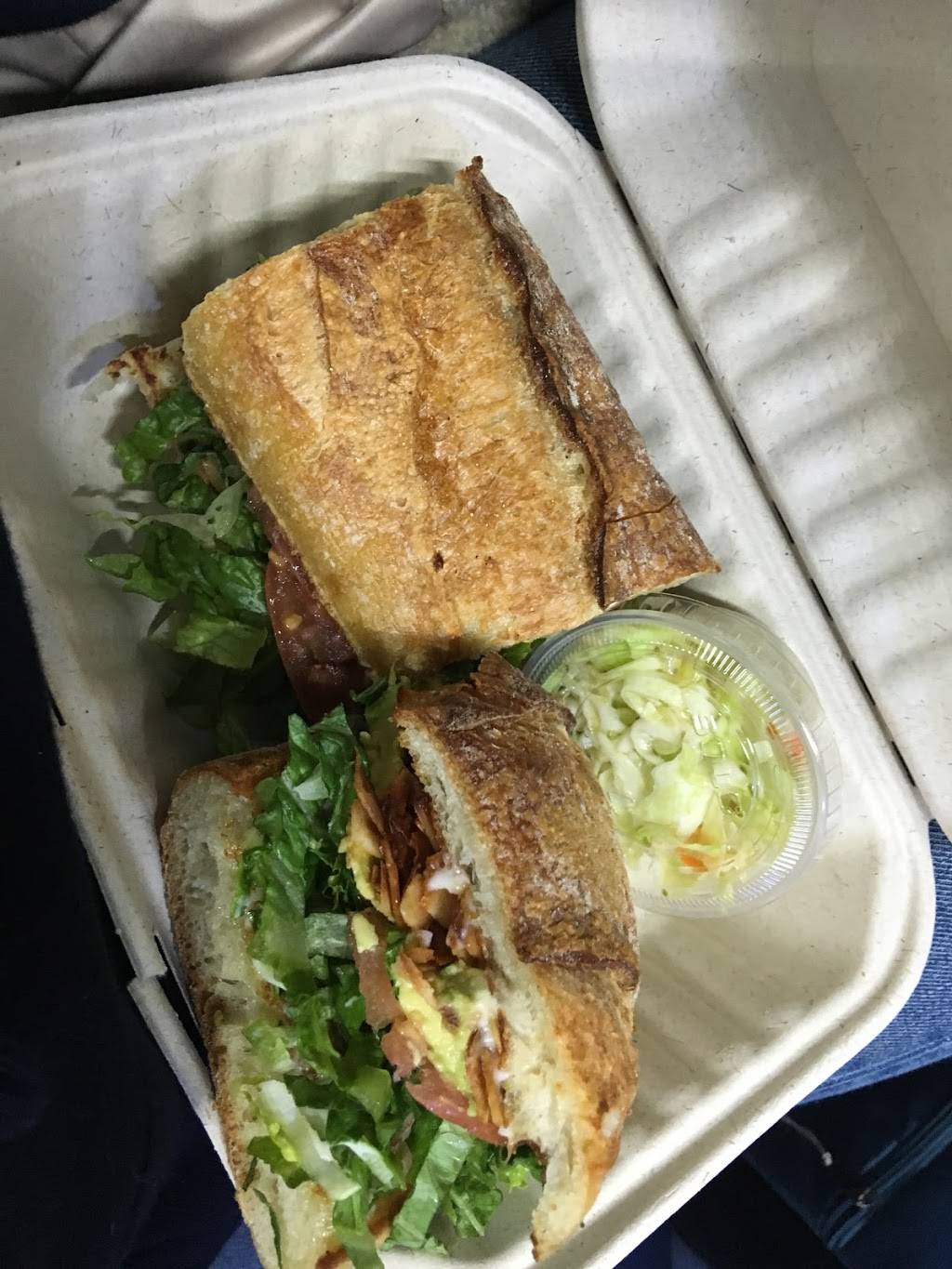 Greens and Grains Philadelphia Comcast | restaurant | 1701 John F Kennedy Blvd, Philadelphia, PA 19103, USA | 2675198071 OR +1 267-519-8071