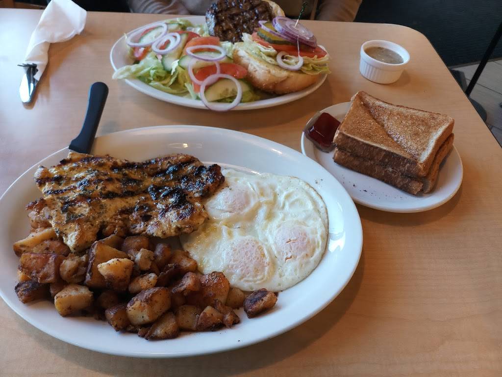 Daytime Grill | restaurant | 1860 Appleby Line, Burlington, ON L7L 6A1, Canada | 9053325100 OR +1 905-332-5100