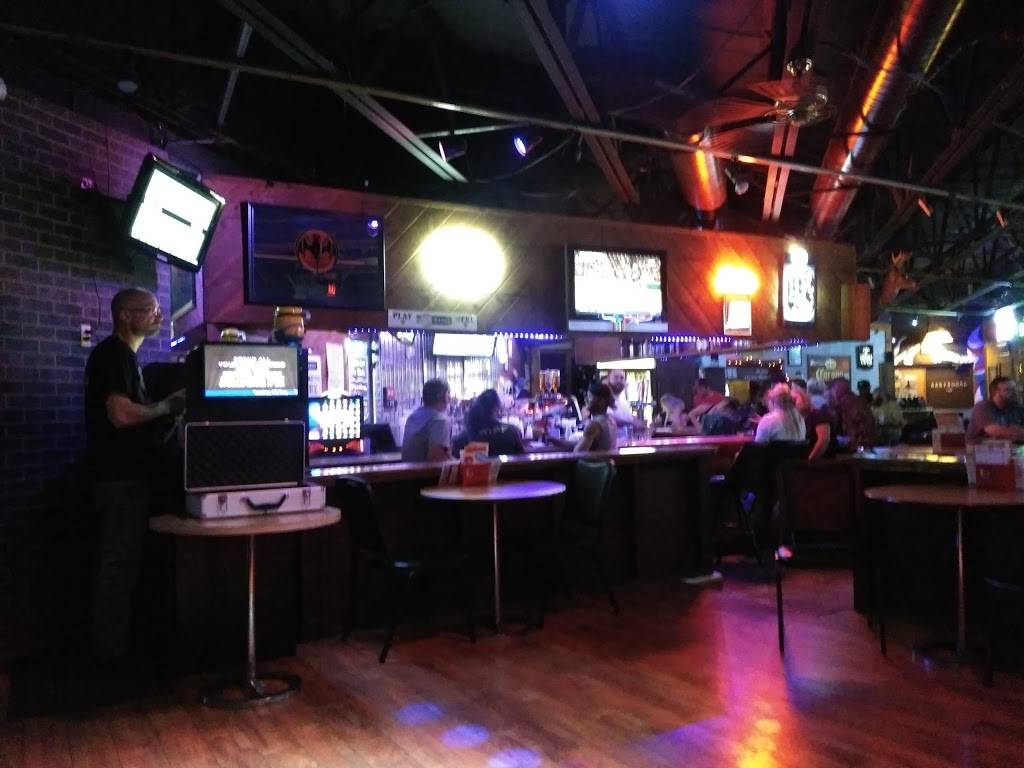 Pheasant Bar and Grill | night club | 13909 S Plaza, Omaha, NE 68137, USA | 4028953311 OR +1 402-895-3311