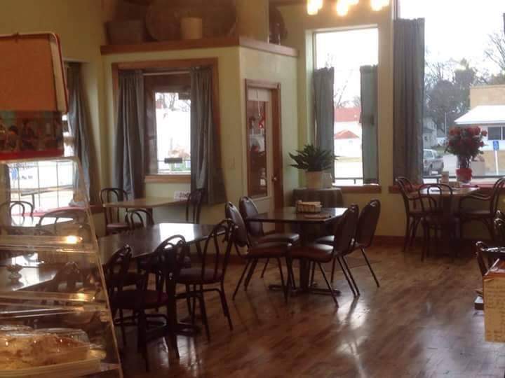 Cookin On Main | restaurant | 540 Main St, Manilla, IA 51454, USA | 7126548364 OR +1 712-654-8364