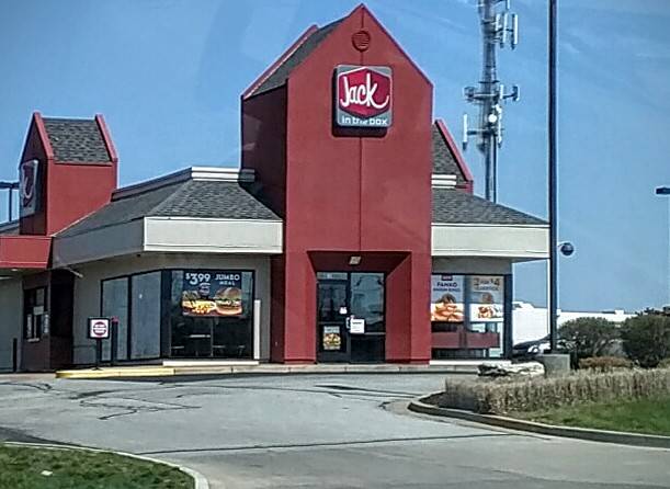 Jack in the Box | restaurant | 3710 Elm St, St Charles, MO 63301, USA | 6369474010 OR +1 636-947-4010
