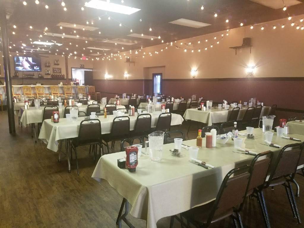 Logans | restaurant | 1805 S West Ave, Freeport, IL 61032, USA | 8152324592 OR +1 815-232-4592