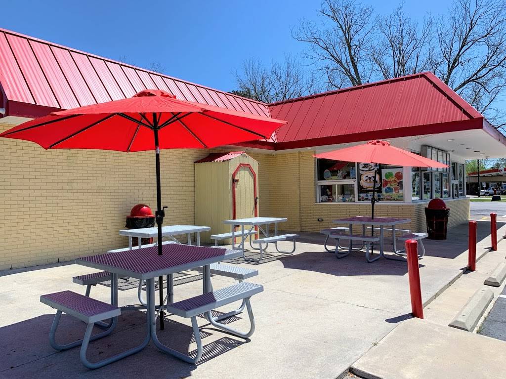 Dairy Queen of Sampson County | restaurant | 1837 Southeast Blvd, Clinton, NC 28328, USA | 9105921844 OR +1 910-592-1844