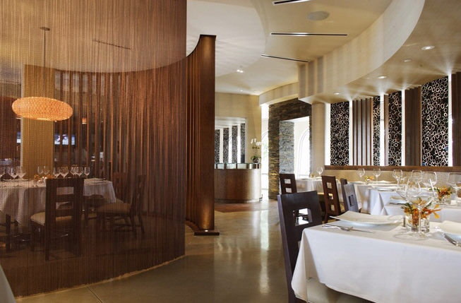 The Wave Kitchen & Bar | restaurant | 3244 Ocean Dr, Vero Beach, FL 32963, USA | 7724100100 OR +1 772-410-0100