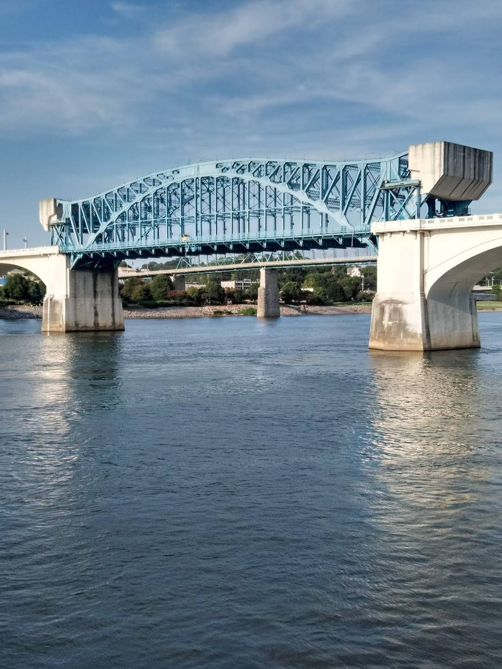 Southern Belle Riverboat | restaurant | 151 Riverfront Pkwy, Chattanooga, TN 37402, USA | 4232664488 OR +1 423-266-4488