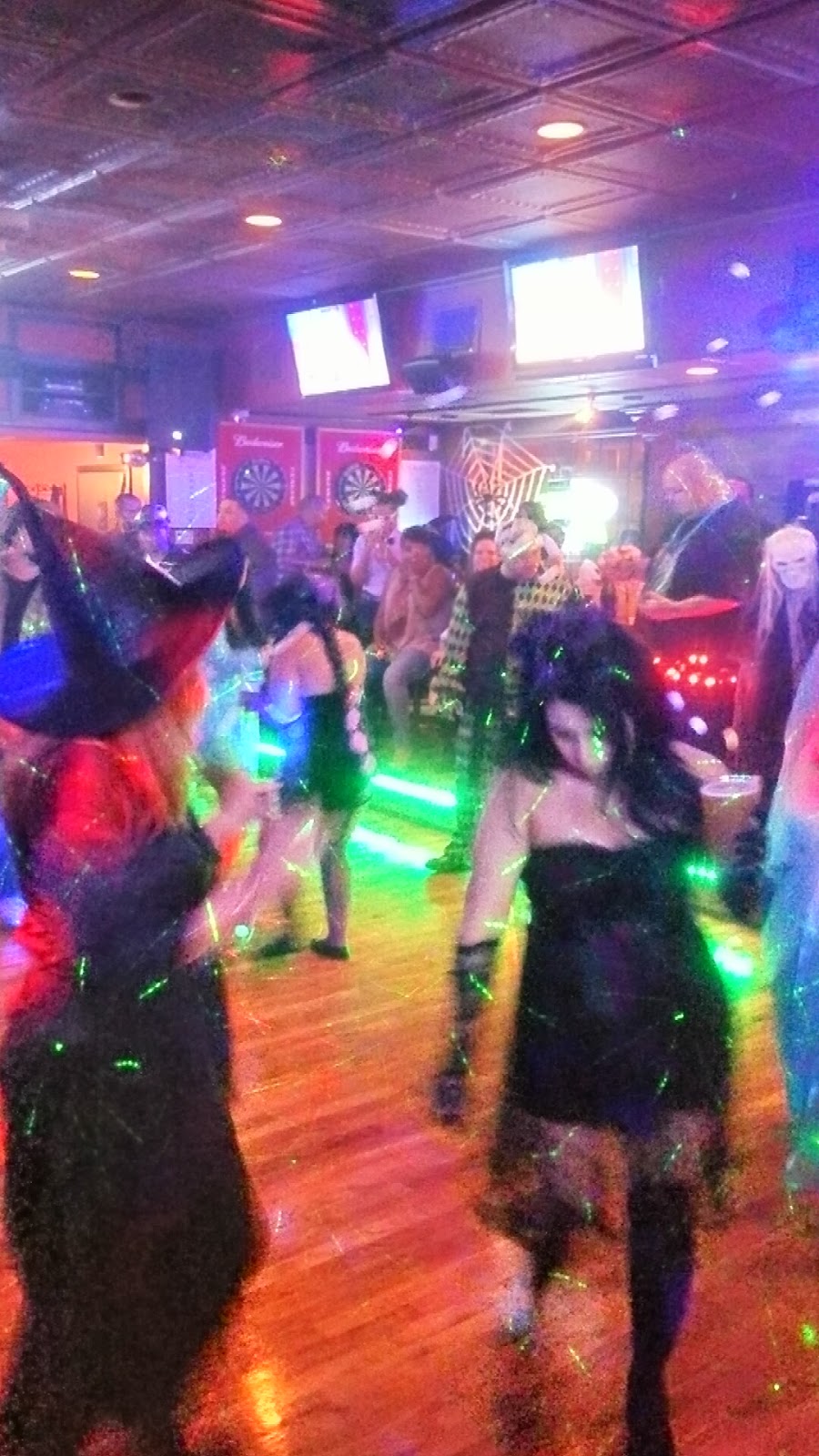 Sidewalk Cafe | restaurant | 236 South St, Hartford, CT 06114, USA | 8609568192 OR +1 860-956-8192