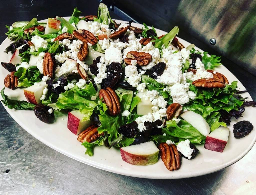 Mickey Cassidys | restaurant | 116 Main St, Medway, MA 02053, USA | 5085331343 OR +1 508-533-1343