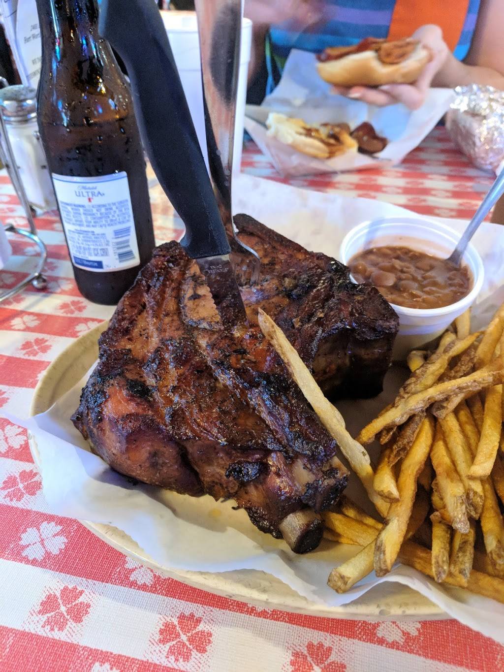 Smoke Pit | restaurant | 3801 E Belknap St, Fort Worth, TX 76111, USA | 8172220455 OR +1 817-222-0455