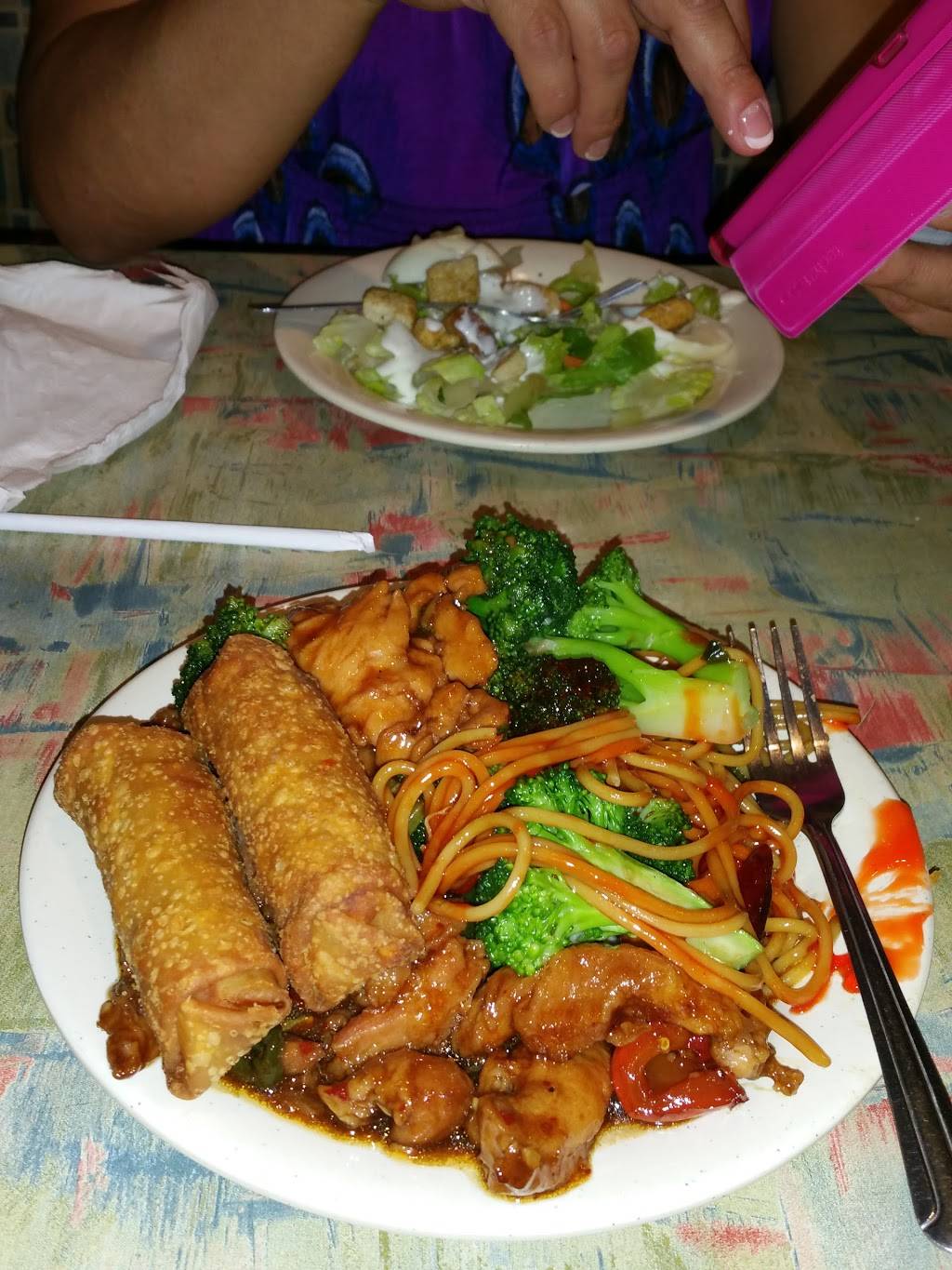 Cafe East Humble | restaurant | 260 1st St E, Humble, TX 77338, USA | 2815480082 OR +1 281-548-0082