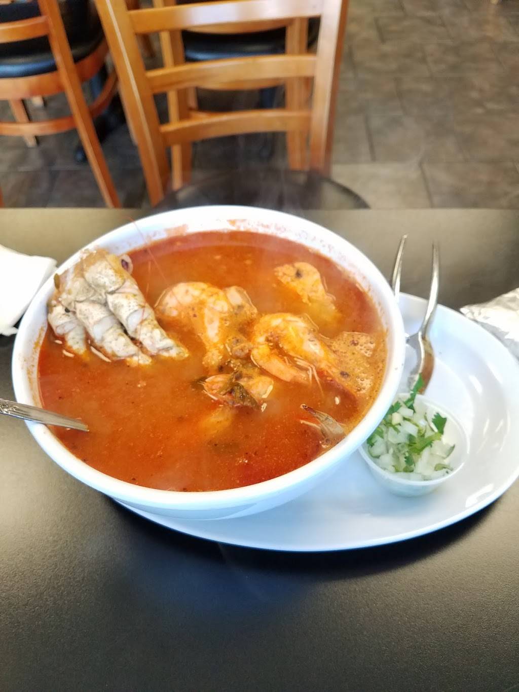 La Fonda Taqueria Y Mariscos | restaurant | 3216 Niles St, Bakersfield, CA 93306, USA | 6618739137 OR +1 661-873-9137