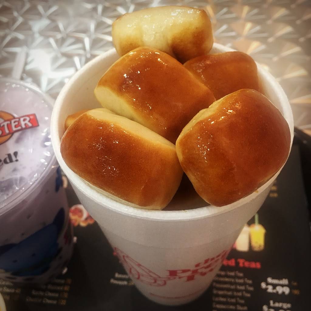 The Pretzel Twister | restaurant | 10 Graham Ave, Brooklyn, NY 11206, USA | 7183021188 OR +1 718-302-1188