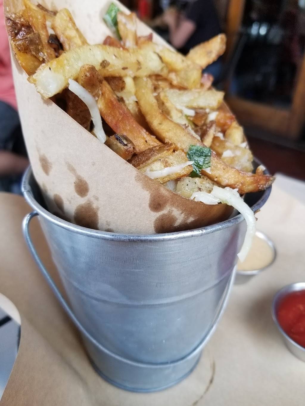 Stock & Barrel | restaurant | 35 Market Square, Knoxville, TN 37902, USA | 8657662075 OR +1 865-766-2075