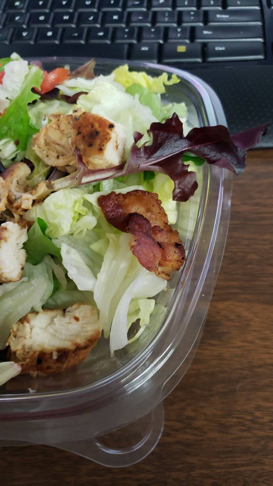 Wendys | restaurant | 2323 Oak St, Port Huron, MI 48060, USA | 8109855255 OR +1 810-985-5255