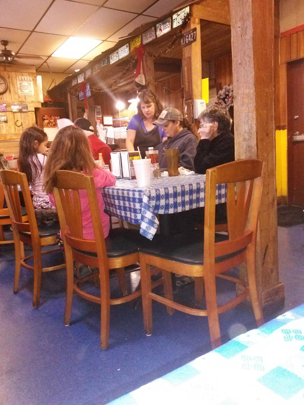 Radickes Bluebonnet Grill | restaurant | 237 N Ww White Rd, San Antonio, TX 78219, USA | 2103374007 OR +1 210-337-4007