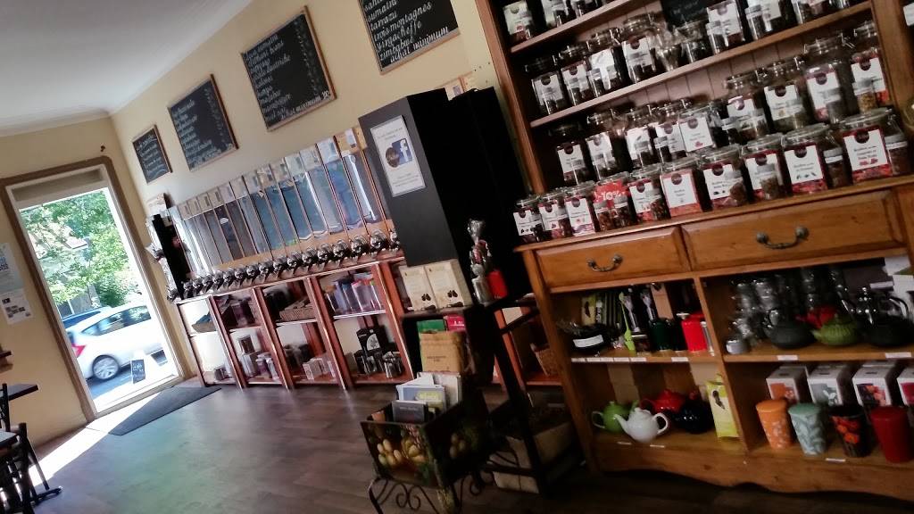 Les Caprices dAlice - Café Castelo 1av. | cafe | 2909 1re Ave, Québec, QC G1L 3P2, Canada | 4186229785 OR +1 418-622-9785