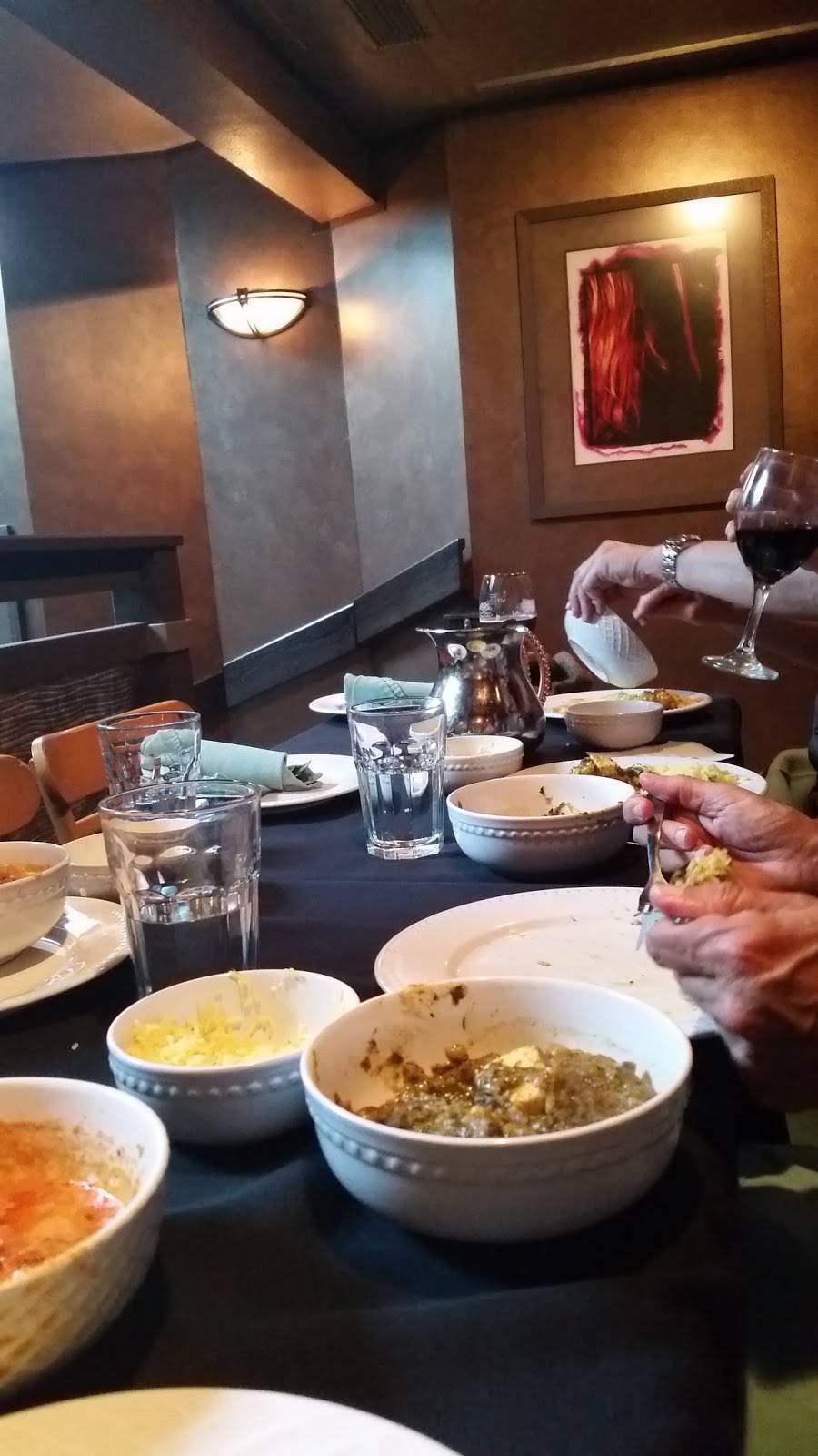 Reemas Indian Cuisine | restaurant | 607 S Illinois Ave, Carbondale, IL 62901, USA | 6184576666 OR +1 618-457-6666