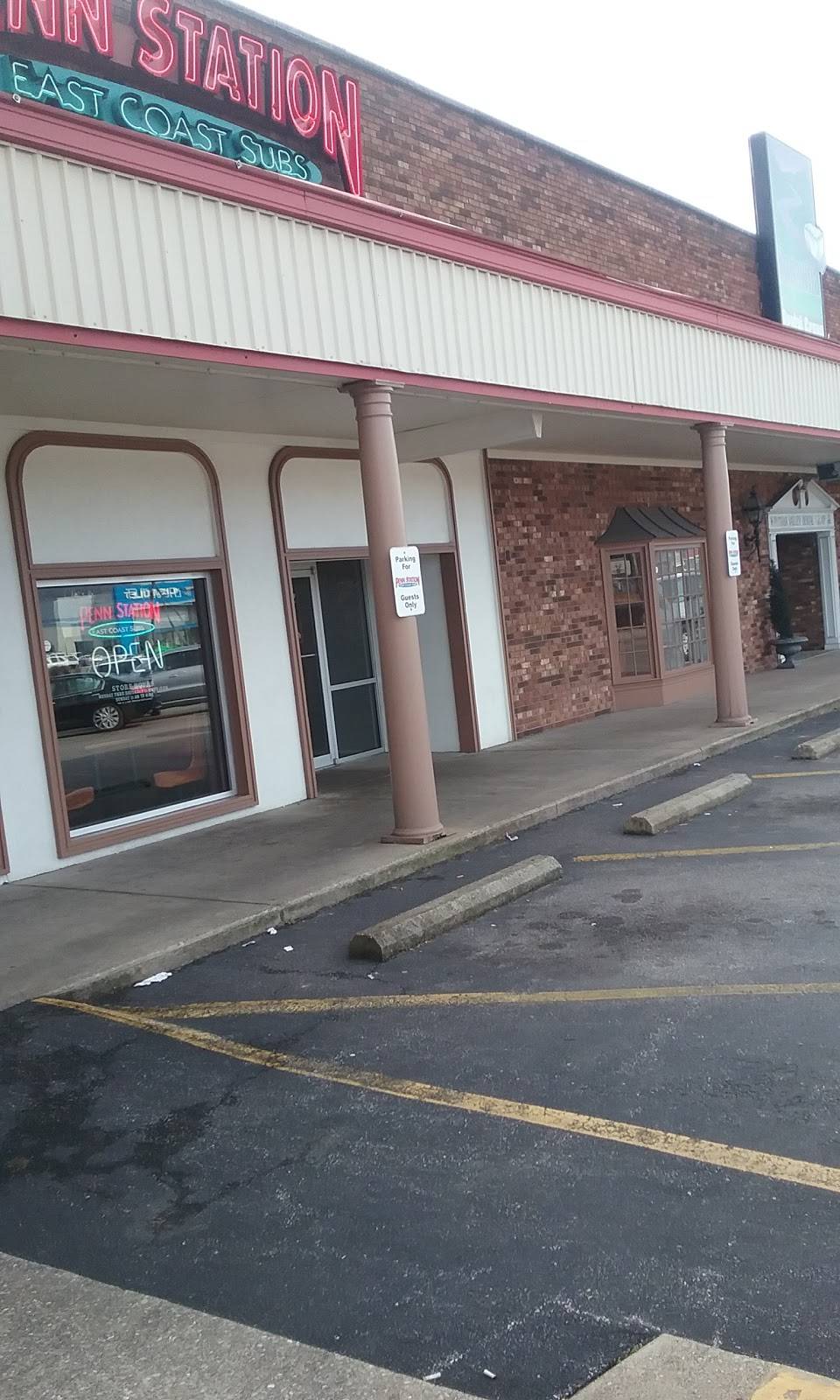 Penn Station East Coast Subs | meal takeaway | 612 3rd Ave, St Albans, WV 25177, USA | 3047227366 OR +1 304-722-7366