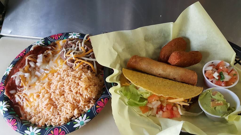 Wendys Salsa Rio | restaurant | 101 TX-174, Rio Vista, TX 76093, USA | 8173732007 OR +1 817-373-2007