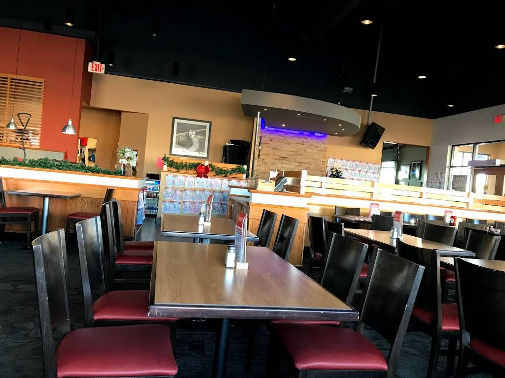 Boston Pizza | restaurant | Centrum Shopping Ctr, 2011 Winston Park Dr, Oakville, ON L6H 6P5, Canada | 9058298370 OR +1 905-829-8370