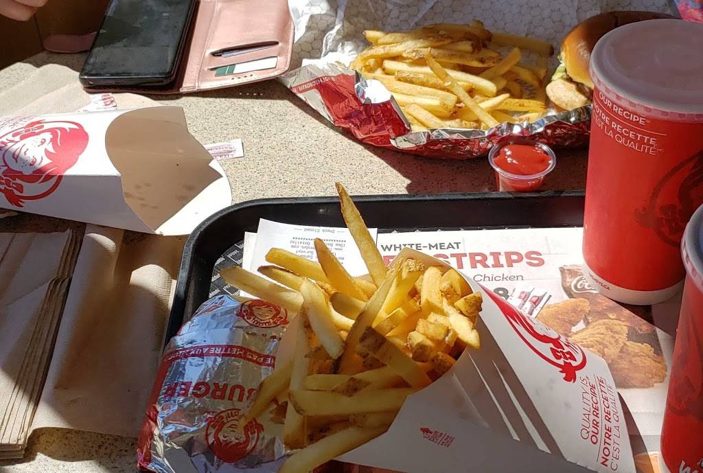 Wendys | restaurant | 450 Bryne Dr, Barrie, ON L4N 9R1, Canada | 7057354143 OR +1 705-735-4143