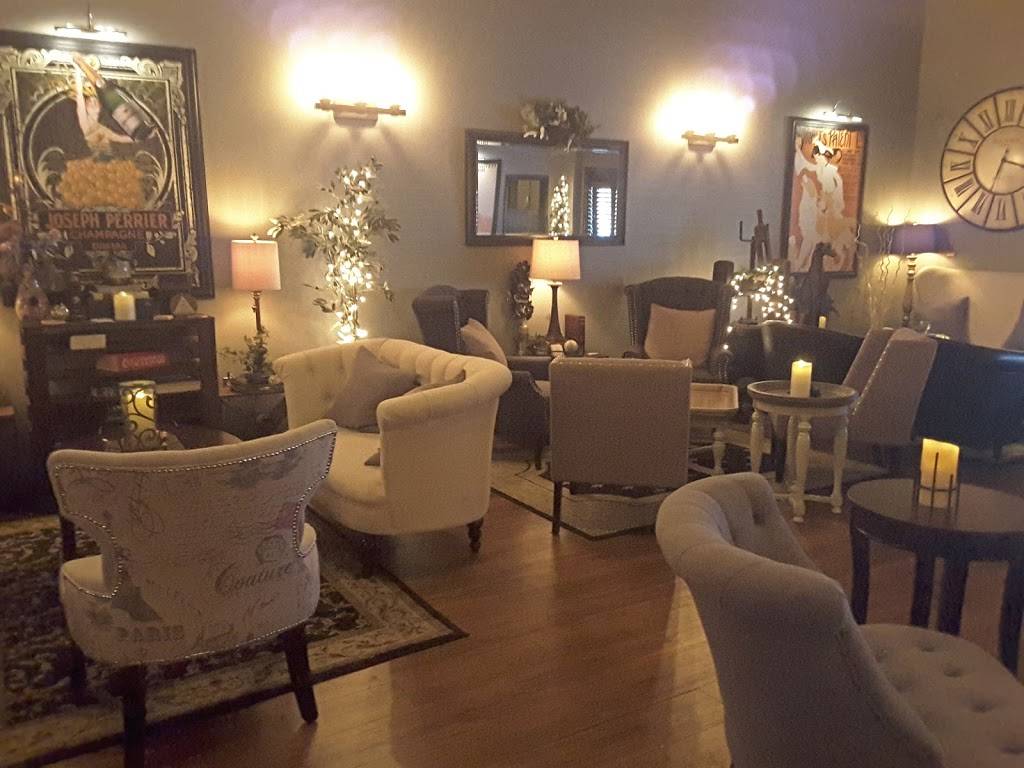 CRUSH Wine Bar Ltd. | restaurant | 3031-103 Valley Ave, Winchester, VA 22601, USA | 5405500103 OR +1 540-550-0103