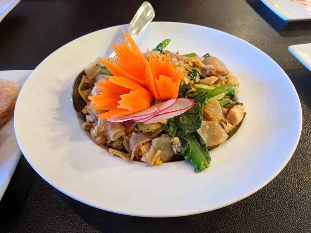 The Green Leaf Thai Cuisine | restaurant | 7756 Greenleaf Ave, Whittier, CA 90602, USA | 5626988570 OR +1 562-698-8570