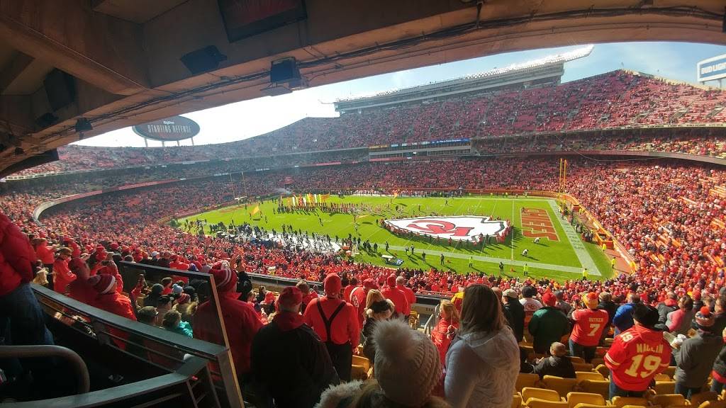 Founders Club | restaurant | 1 Arrowhead Dr, Kansas City, MO 64129, USA | 8169209300 OR +1 816-920-9300