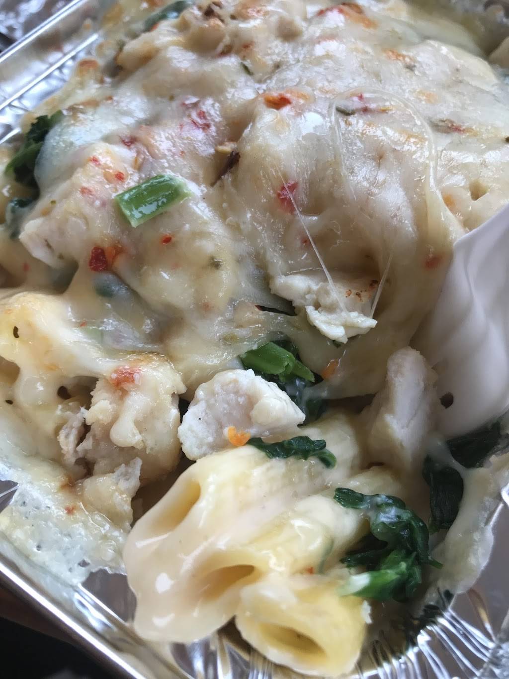 Herbs Mac and Cheese | restaurant | 4255 SE Belmont St, Portland, OR 97215, USA | 5036229090 OR +1 503-622-9090