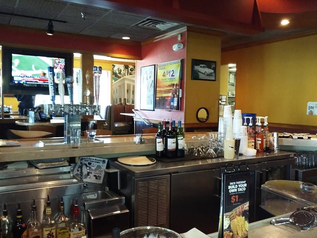 Applebees Grill + Bar | restaurant | 4942 Valley View Blvd, N/NW, Roanoke, VA 24012, USA | 5405635213 OR +1 540-563-5213
