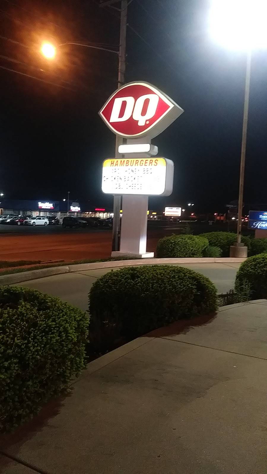Dairy Queen | restaurant | 12613 IL-143, Highland, IL 62249, USA | 6186542651 OR +1 618-654-2651