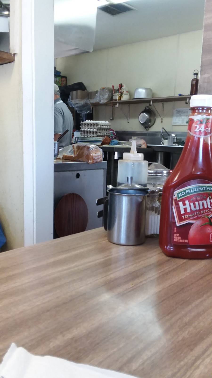 Tommys Restaurant | restaurant | 204 Cypress Ave, Marina, CA 93933, USA | 8314848797 OR +1 831-484-8797