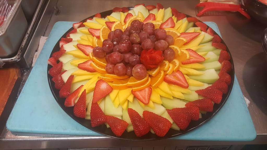 Skyline Cafe | restaurant | 7 Skyline Dr, Hawthorne, NY 10532, USA | 9143455033 OR +1 914-345-5033