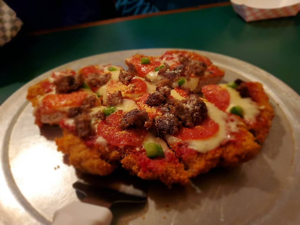 Flos On Pulaski | restaurant | 1309 Pulaski St, Peru, IL 61354, USA | 8152239791 OR +1 815-223-9791