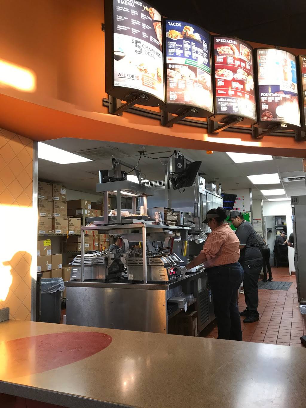 Taco Bell | meal takeaway | 1796 W Lacey Blvd, Hanford, CA 93230, USA | 5595823391 OR +1 559-582-3391