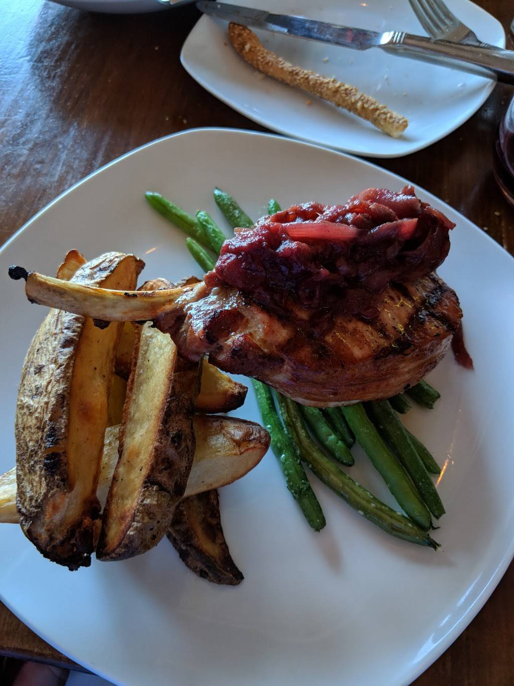 HARVEST | restaurant | 83 Main St, Farmingdale, NJ 07727, USA | 7329193276 OR +1 732-919-3276