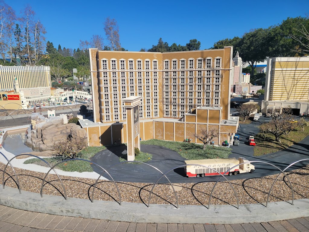 LEGOLAND California Hotel | restaurant | 1 Legoland Dr, Carlsbad, CA 92008, USA | 7604445601 OR +1 760-444-5601