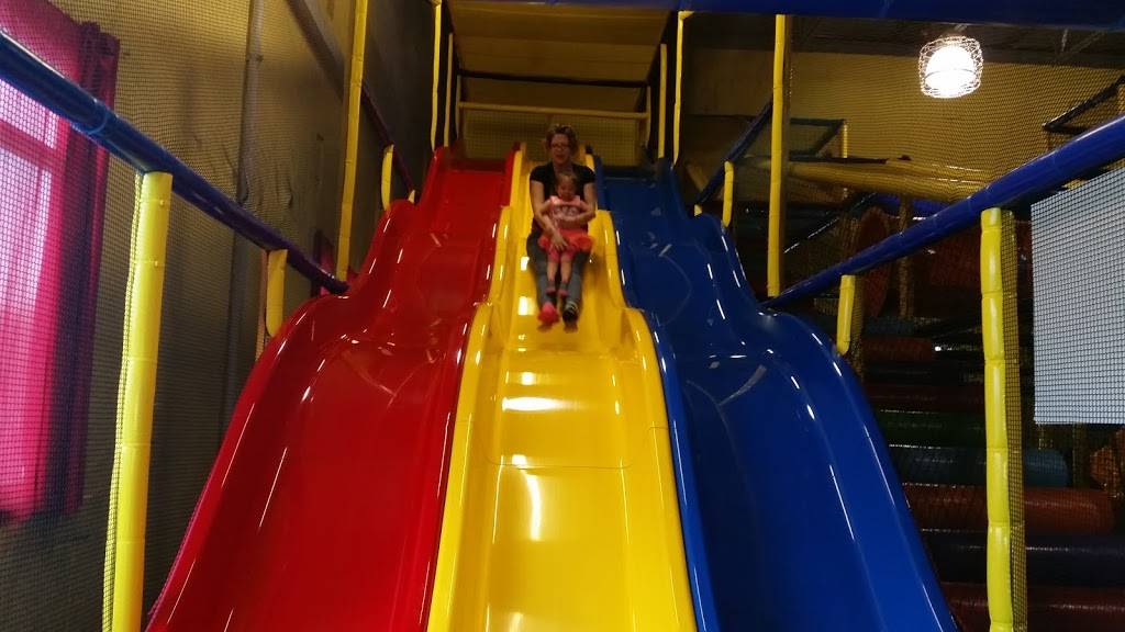 Jump & Jacks | restaurant | 7102 Office Park Dr, West Chester Township, OH 45069, USA | 5137795867 OR +1 513-779-5867