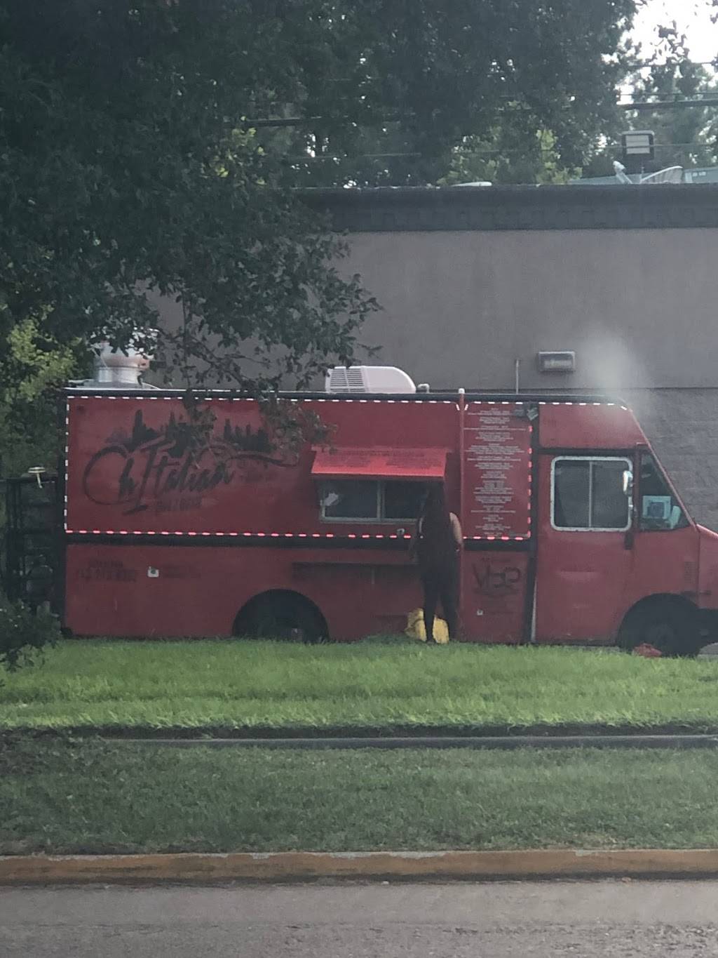 Chitalian Pizzeria | restaurant | 13555 Kuykendahl Rd, Houston, TX 77014, USA | 7132139392 OR +1 713-213-9392