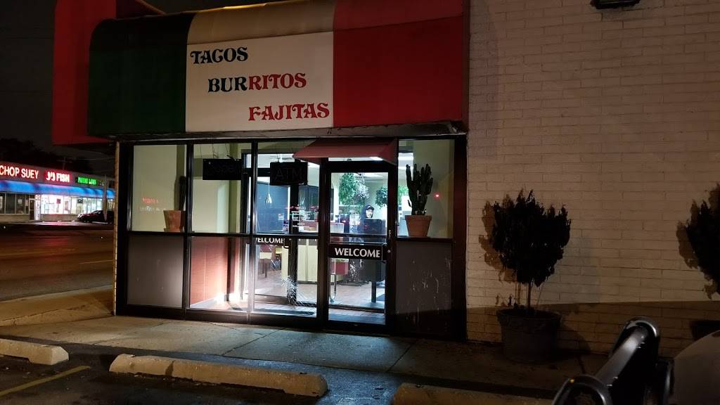 Taco Patio | restaurant | 4018 Butterfield Rd, Bellwood, IL 60104, USA | 7085441112 OR +1 708-544-1112