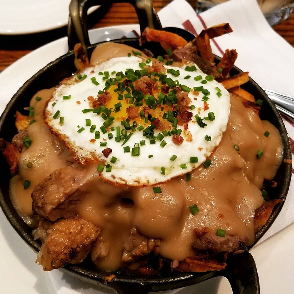 Lincoln Tavern & Restaurant | restaurant | 425 W Broadway, South Boston, MA 02127, USA | 6177658636 OR +1 617-765-8636