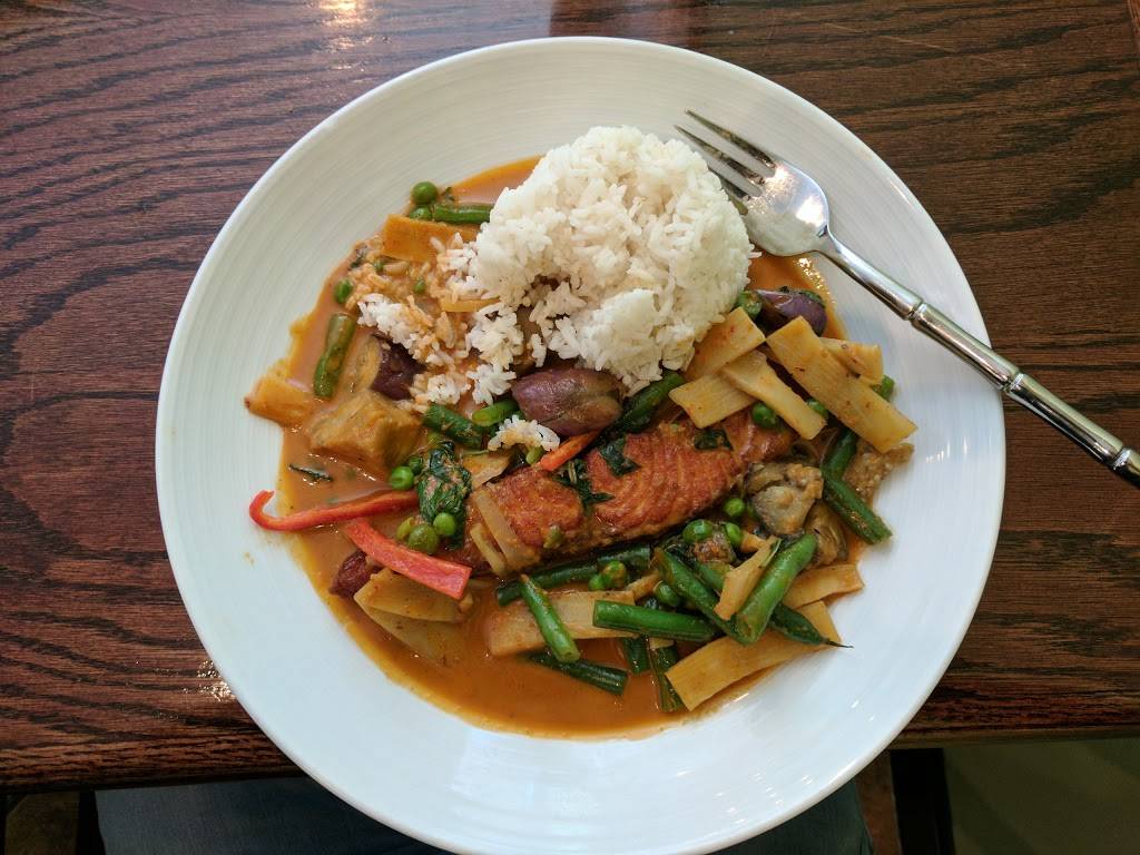 Gumrai Thai | restaurant | 170 N Arlington Heights Rd, Arlington Heights, IL 60004, USA | 8475901000 OR +1 847-590-1000