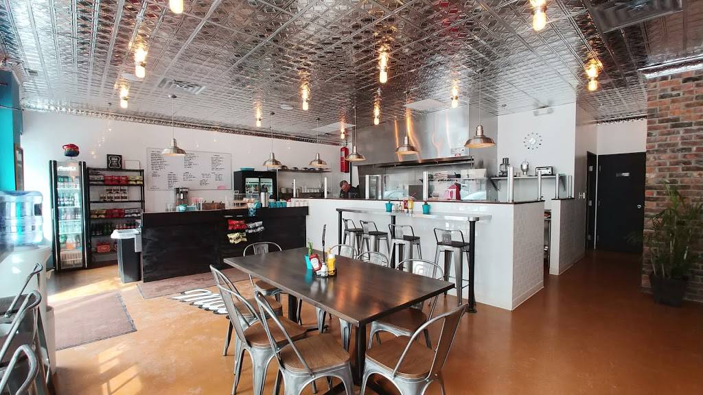 Maes | restaurant | 64 Macomb Pl, Mt Clemens, MI 48043, USA | 5866908883 OR +1 586-690-8883