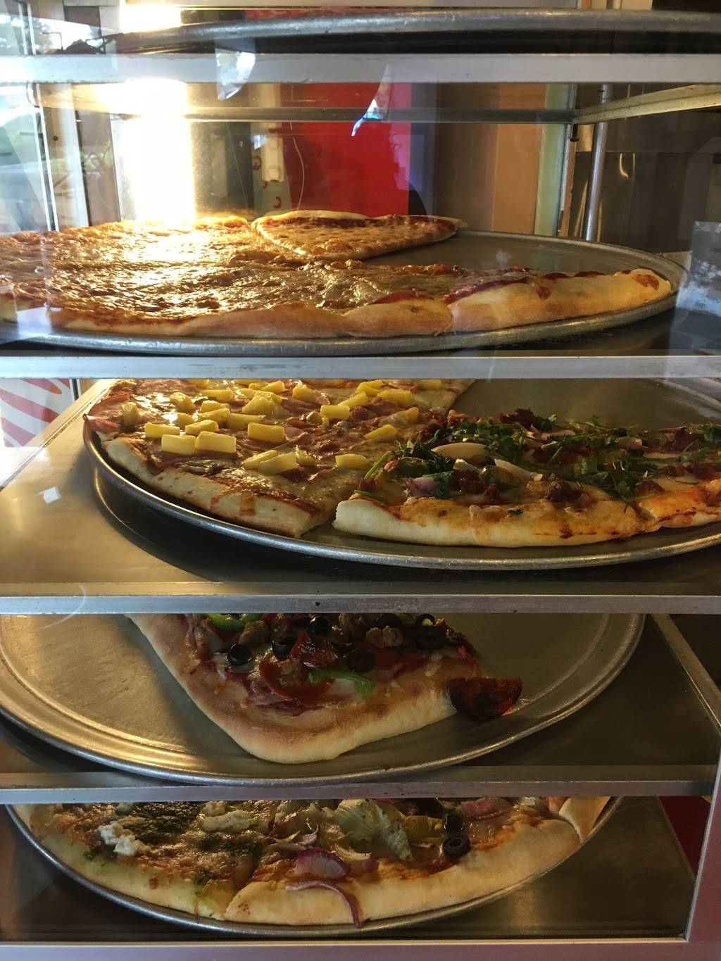 Showtime Pizzeria | restaurant | 7960 Soquel Dr ste e, Aptos, CA 95003, USA | 8316623362 OR +1 831-662-3362