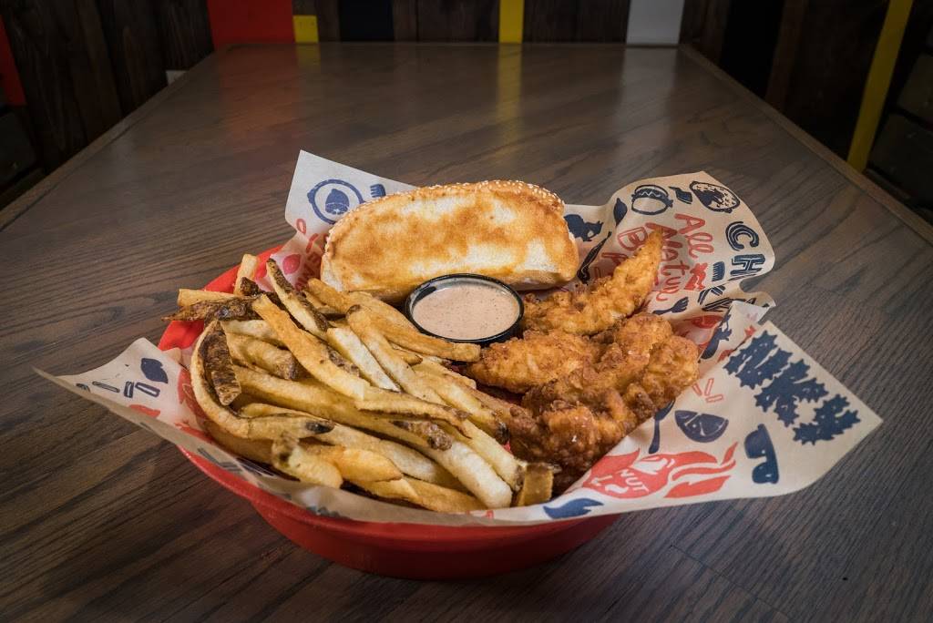 Boss Chicken and Custard | restaurant | 700 N Zaragoza Rd Bldg. B, El Paso, TX 79907, USA | 9152579461 OR +1 915-257-9461