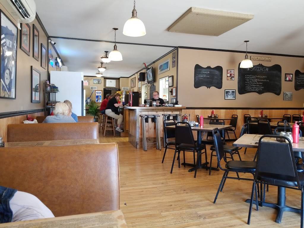 Katie Maes | restaurant | 201 Main St, Preston, MD 21655, USA | 4106737333 OR +1 410-673-7333