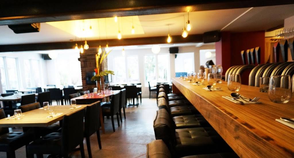 Mista | restaurant | 955 Rue Laurier, Beloeil, QC J3G 4K9, Canada | 4504645667 OR +1 450-464-5667