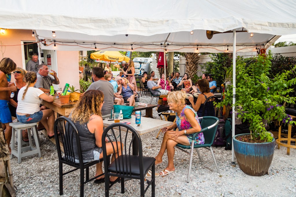 Bunny & Pirates Bazaar | restaurant | 12404 Cortez Rd W, Cortez, FL 34215, USA | 9412812582 OR +1 941-281-2582